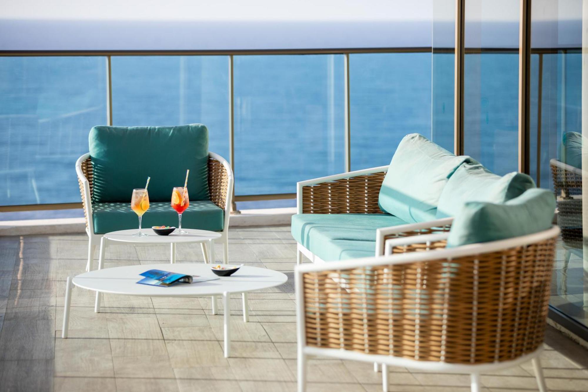 Hotel Best Semiramis Puerto de la Cruz  Exterior foto A balcony on a cruise ship