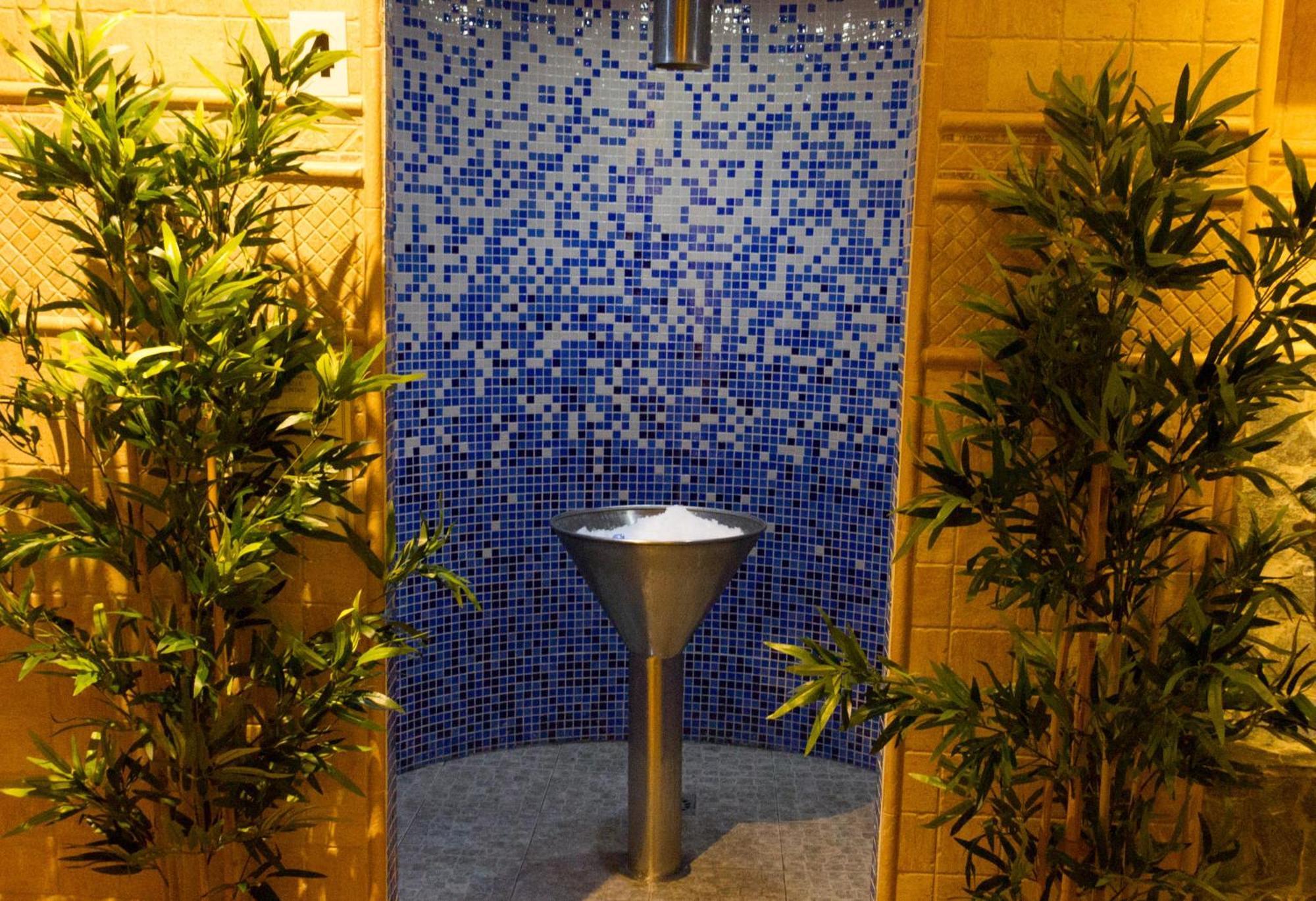 Hotel Best Semiramis Puerto de la Cruz  Exterior foto A water fountain at the station